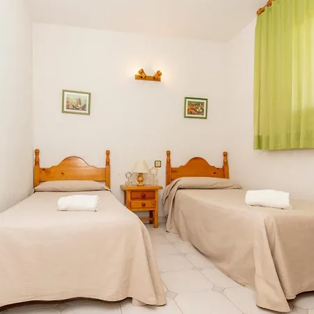 Rentalmar Nabila Apartment
